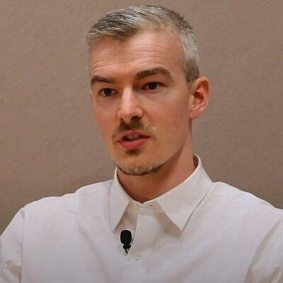 timothy_daly_photo_profil_2022 timothy_daly_photo_profil_2022